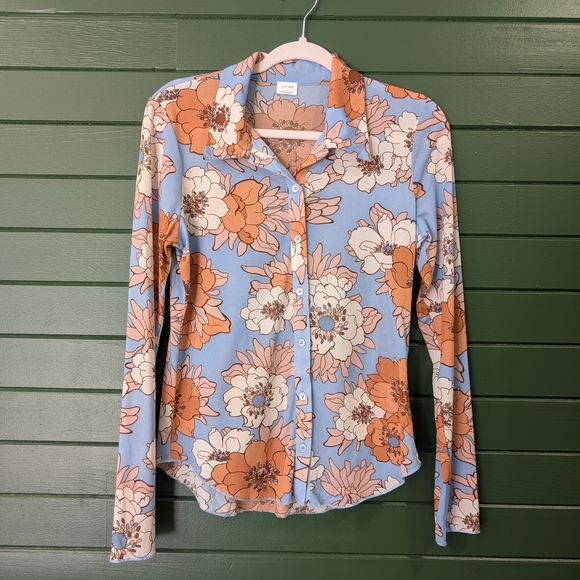 Floral Button-Up Women's Top - Picture 1 of 6